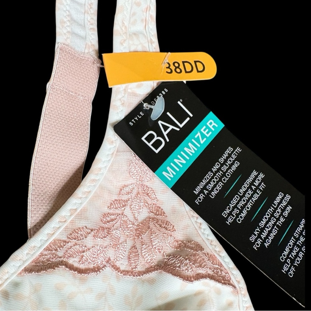 Bali-NWT 38DD minimizer bra. Pretty white/pink, underwire, comfort straps. New! - Picture 2 of 10